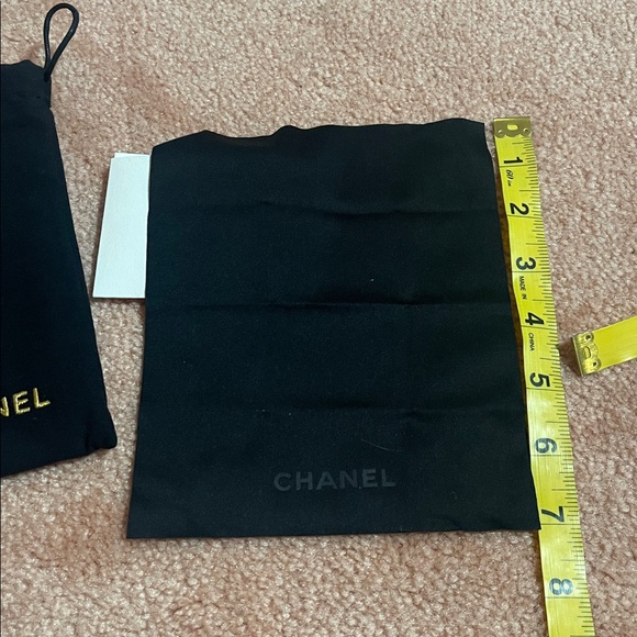 CHANEL (3) pieces Black and Gold Pouch Trio - Picture 7 of 8